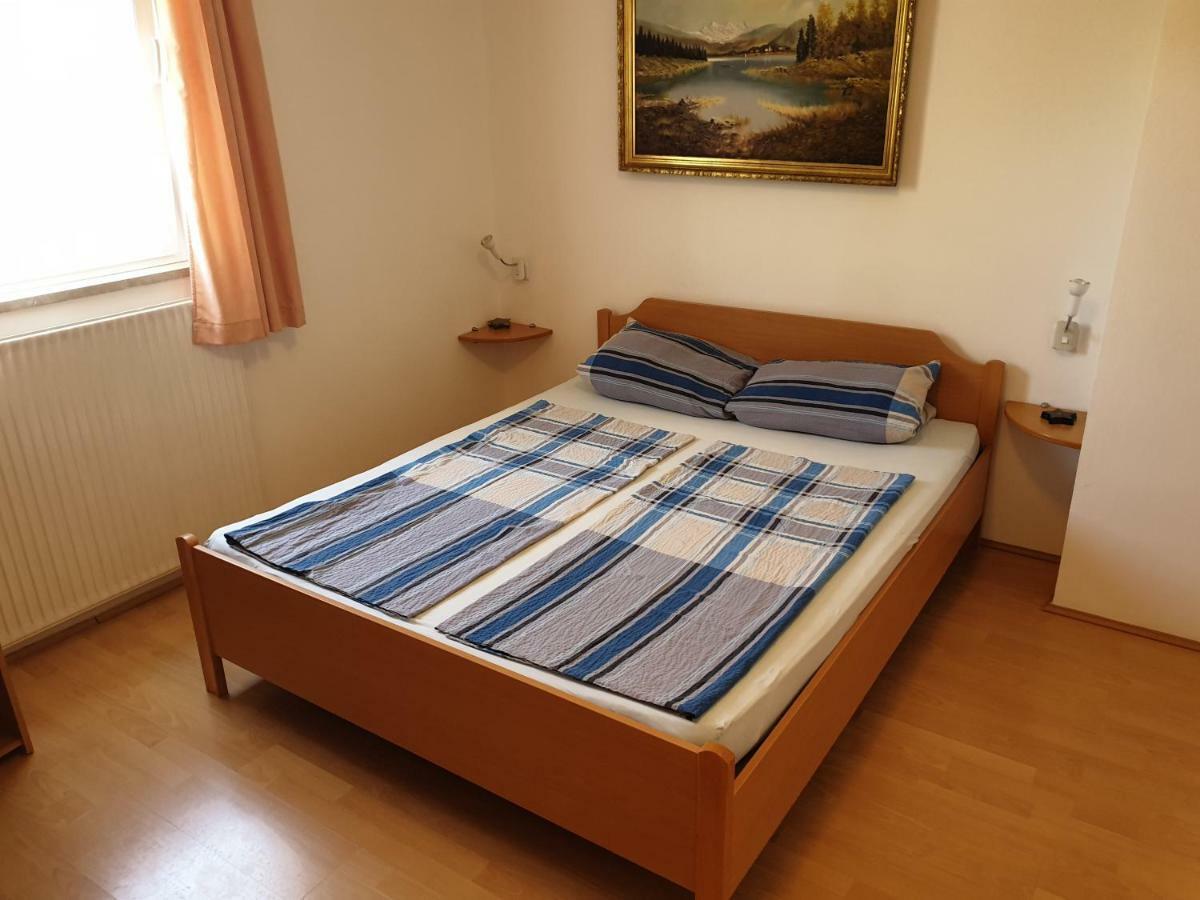Apartmenthaus Fa Apartmán